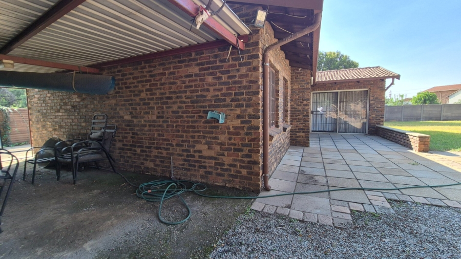 3 Bedroom Property for Sale in The Reeds Gauteng