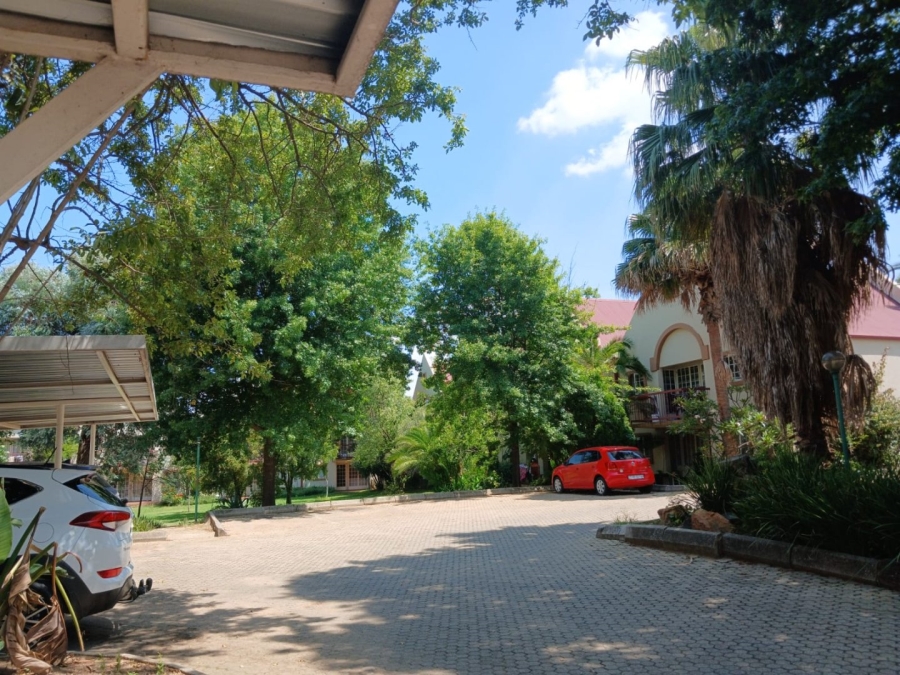 2 Bedroom Property for Sale in Noordwyk Gauteng