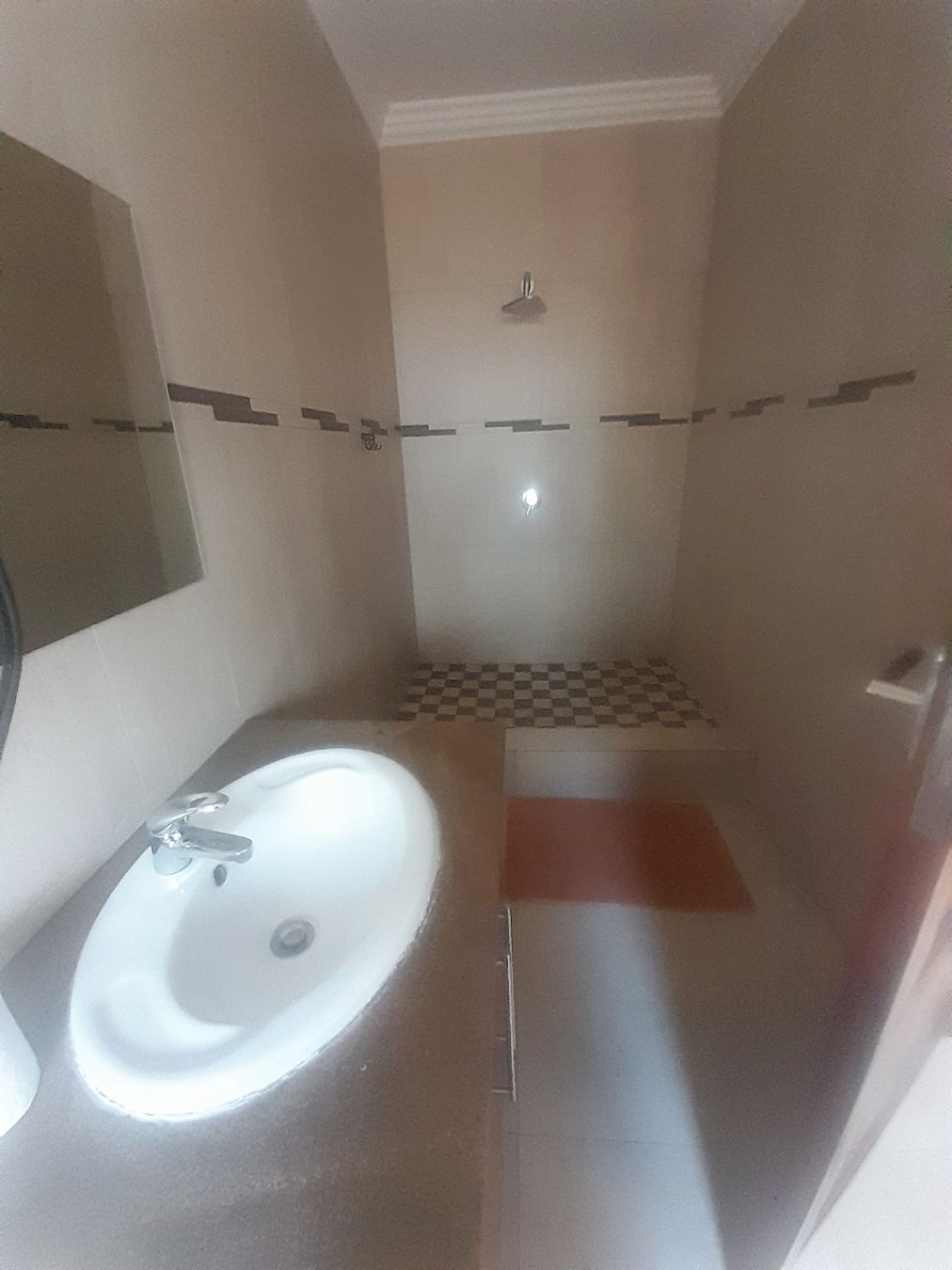 7 Bedroom Property for Sale in Sagewood Gauteng