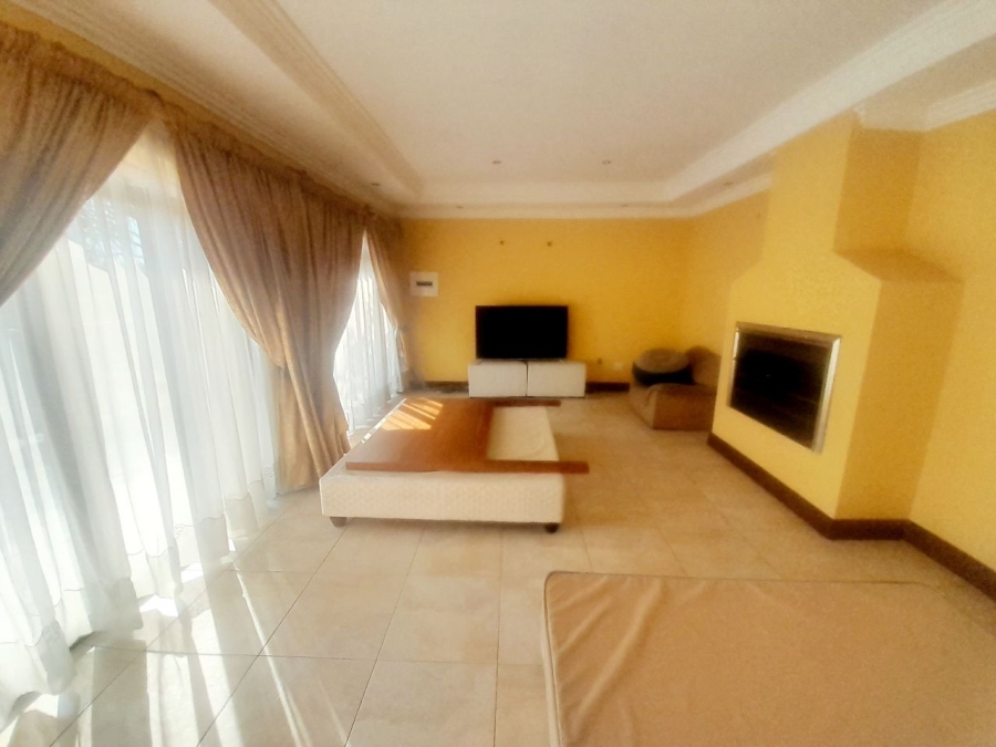 7 Bedroom Property for Sale in Sagewood Gauteng