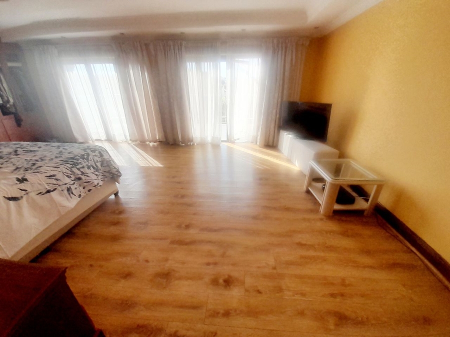 7 Bedroom Property for Sale in Sagewood Gauteng