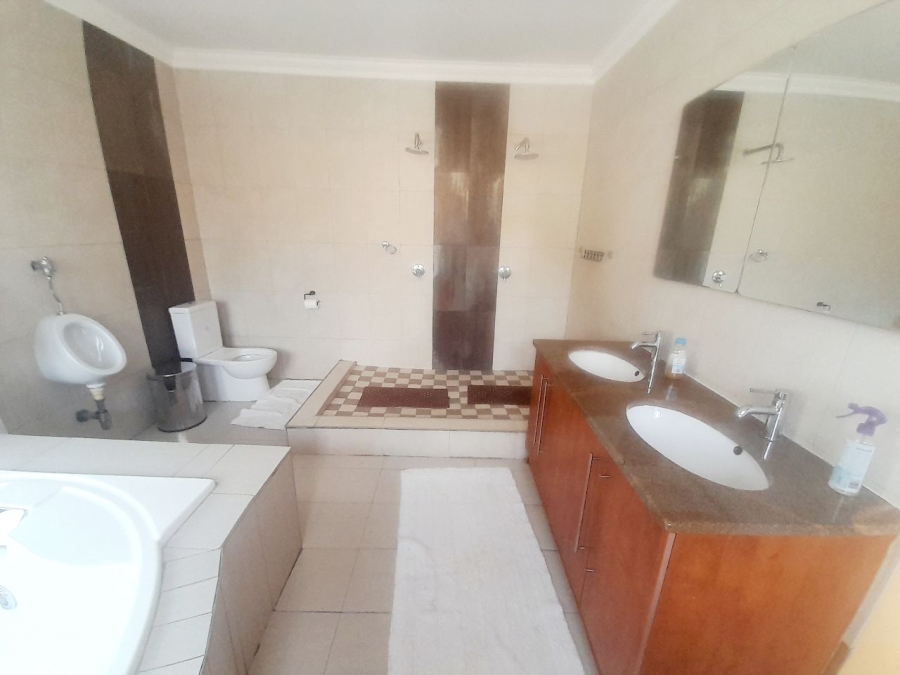 7 Bedroom Property for Sale in Sagewood Gauteng