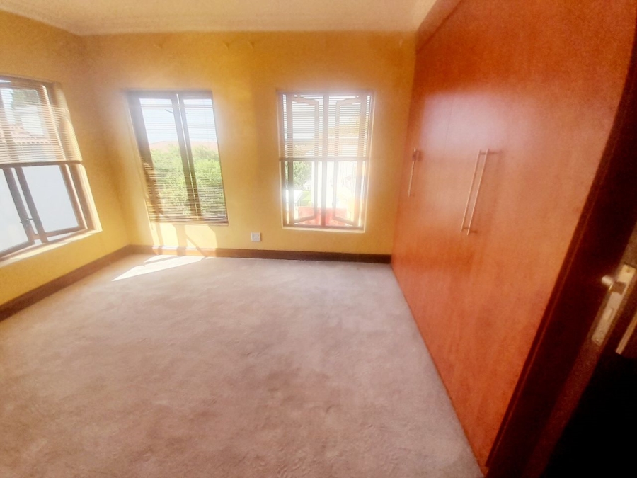 7 Bedroom Property for Sale in Sagewood Gauteng