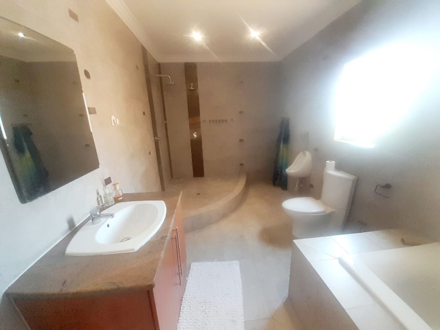 7 Bedroom Property for Sale in Sagewood Gauteng