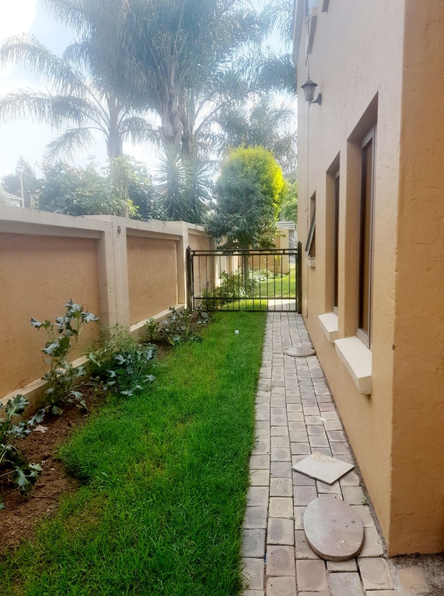 7 Bedroom Property for Sale in Sagewood Gauteng