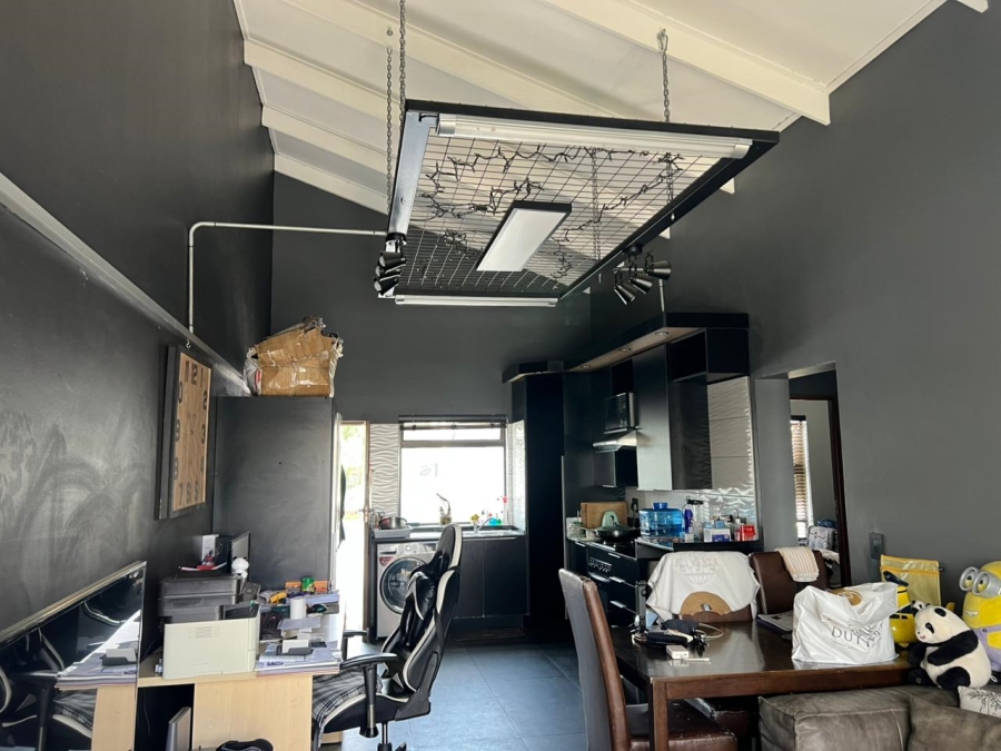 2 Bedroom Property for Sale in Greenstone Hill Gauteng