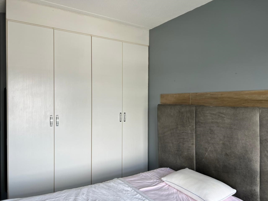 2 Bedroom Property for Sale in Greenstone Hill Gauteng