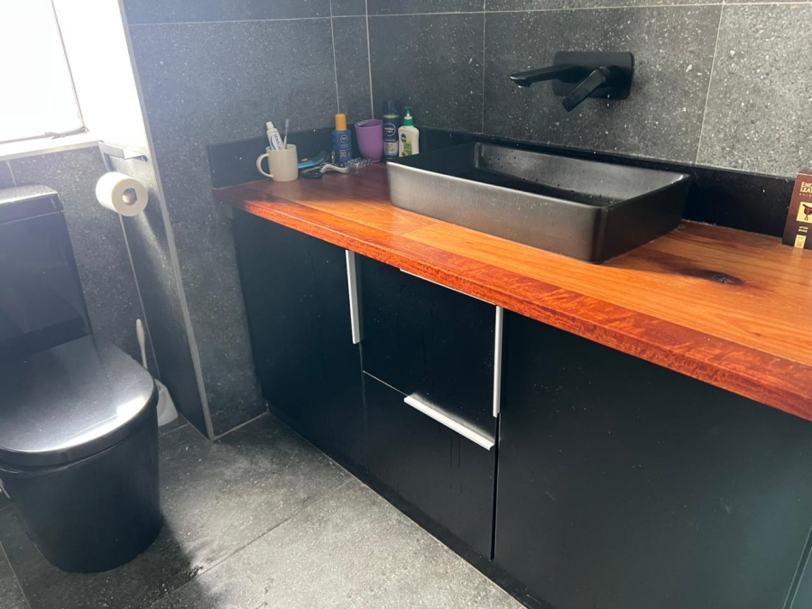 2 Bedroom Property for Sale in Greenstone Hill Gauteng