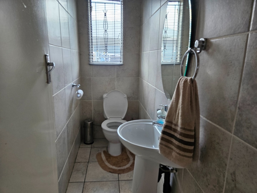 3 Bedroom Property for Sale in Birch Acres Gauteng