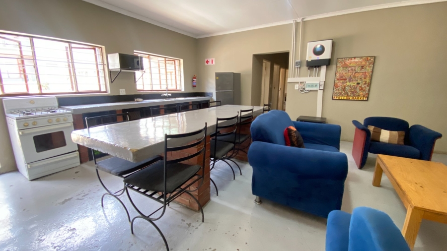 To Let 1 Bedroom Property for Rent in Johannesburg Central Gauteng