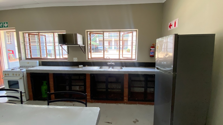 To Let 1 Bedroom Property for Rent in Johannesburg Central Gauteng