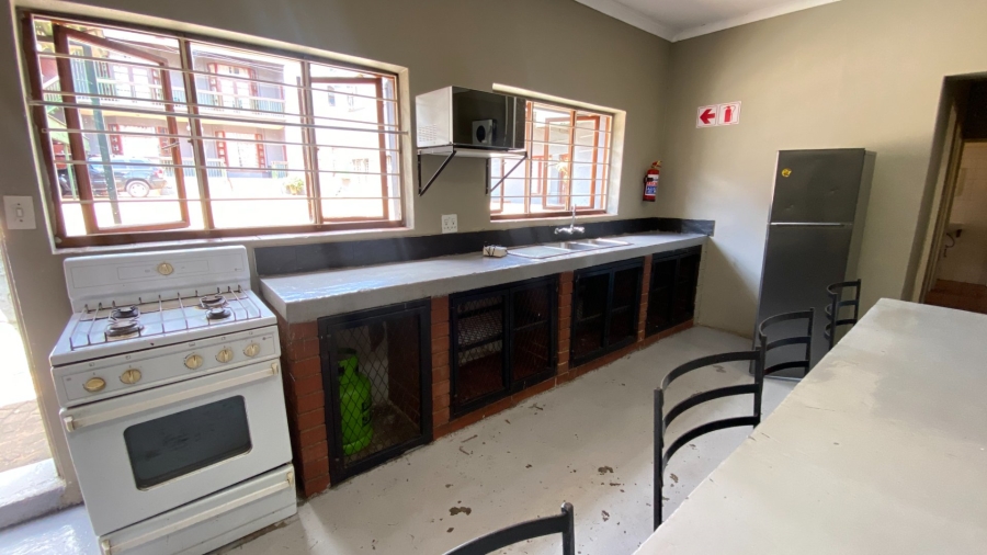 To Let 1 Bedroom Property for Rent in Johannesburg Central Gauteng