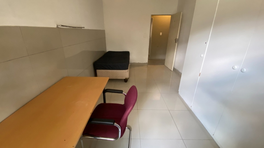 To Let 1 Bedroom Property for Rent in Johannesburg Central Gauteng
