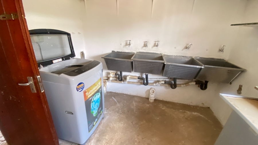 To Let 1 Bedroom Property for Rent in Johannesburg Central Gauteng