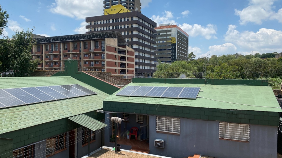 To Let 1 Bedroom Property for Rent in Johannesburg Central Gauteng