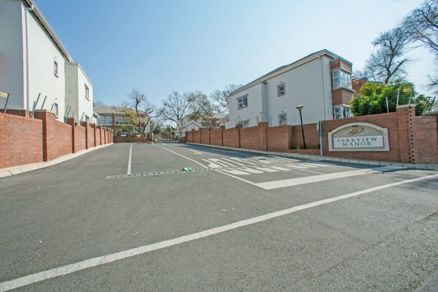 2 Bedroom Property for Sale in Saxonwold Gauteng