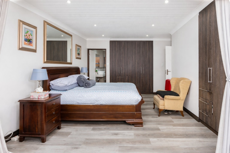 3 Bedroom Property for Sale in Roodekrans Gauteng