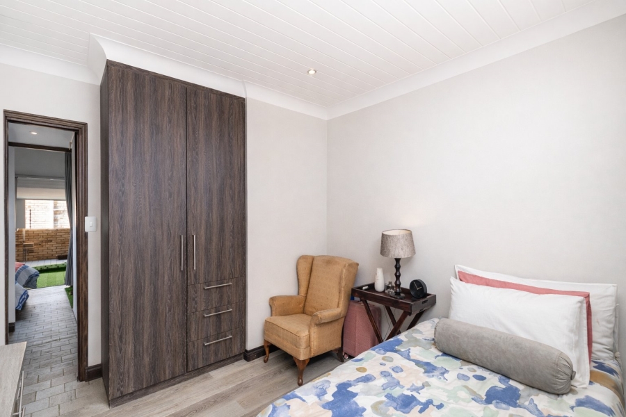 3 Bedroom Property for Sale in Roodekrans Gauteng