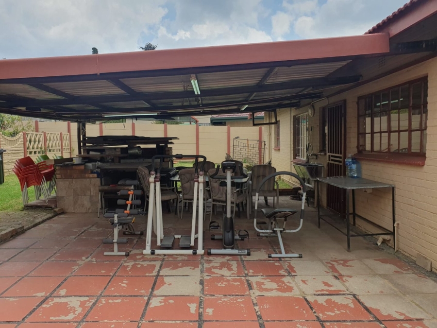 4 Bedroom Property for Sale in Illiondale Gauteng