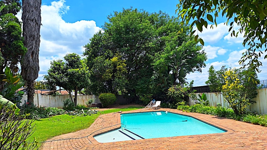 3 Bedroom Property for Sale in Bryanston Gauteng