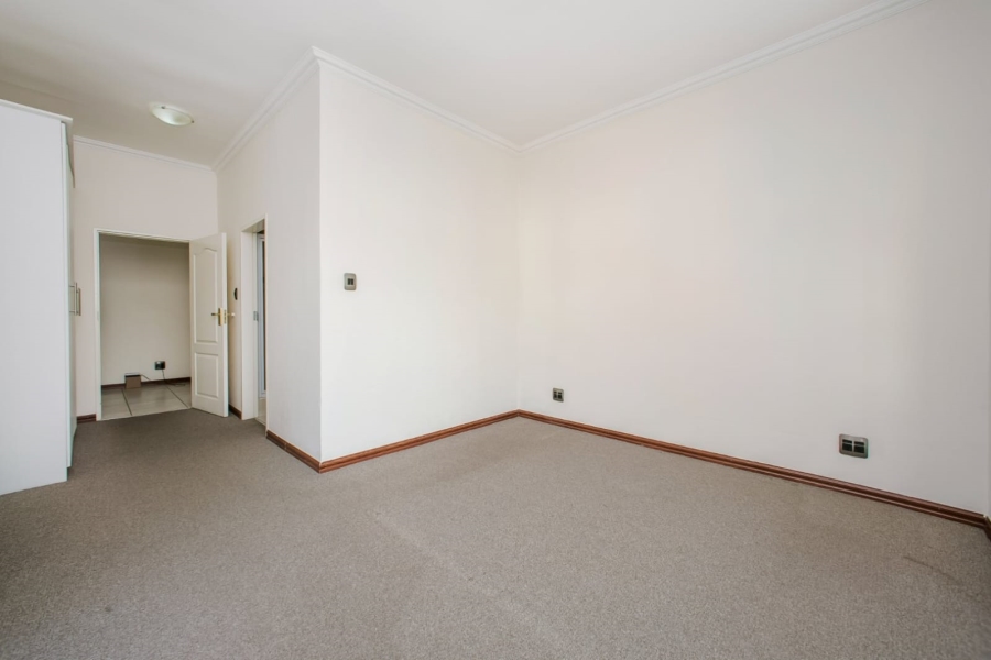 2 Bedroom Property for Sale in Parkview Gauteng