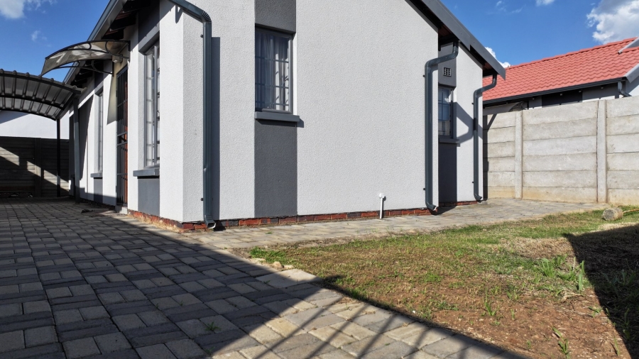 3 Bedroom Property for Sale in Sky City Gauteng
