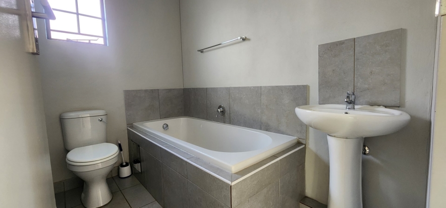 3 Bedroom Property for Sale in Sky City Gauteng