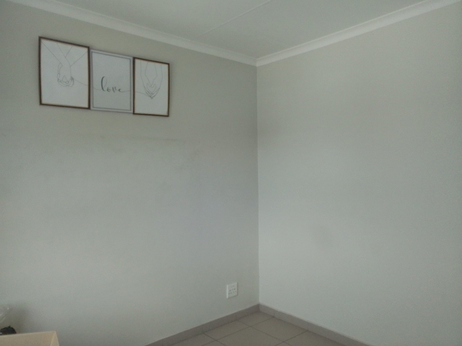 2 Bedroom Property for Sale in Ravenswood Gauteng