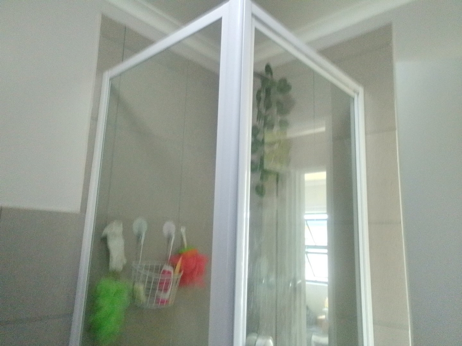 2 Bedroom Property for Sale in Ravenswood Gauteng