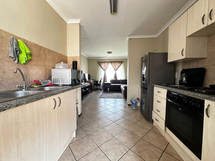 2 Bedroom Property for Sale in Terenure Gauteng
