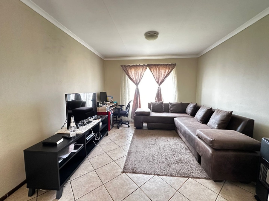 2 Bedroom Property for Sale in Terenure Gauteng