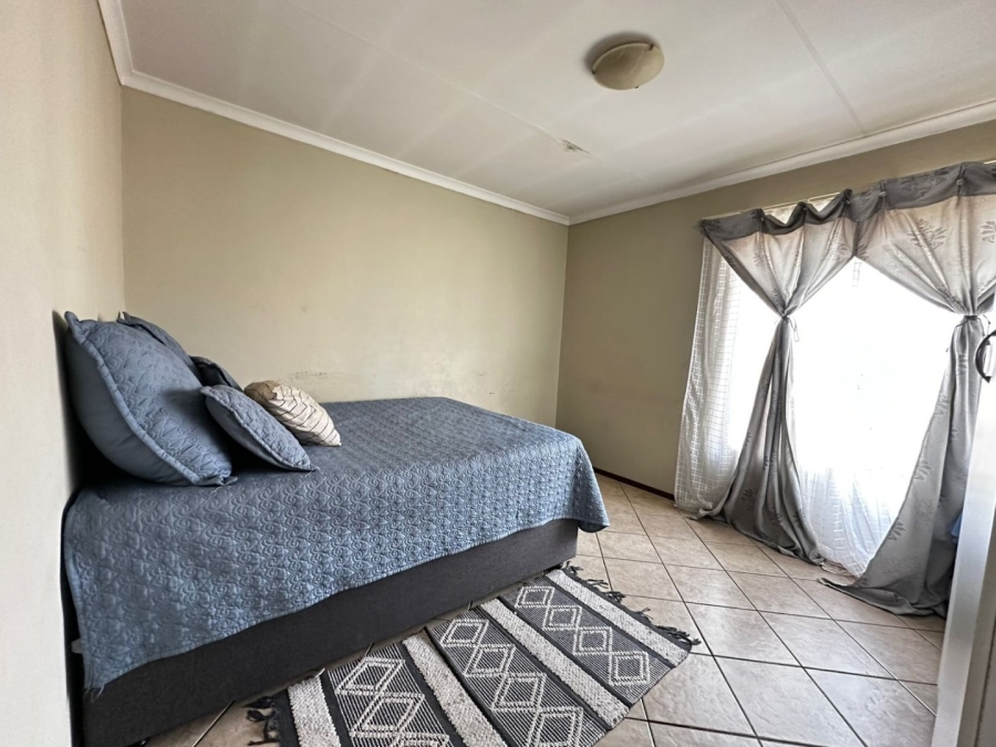 2 Bedroom Property for Sale in Terenure Gauteng