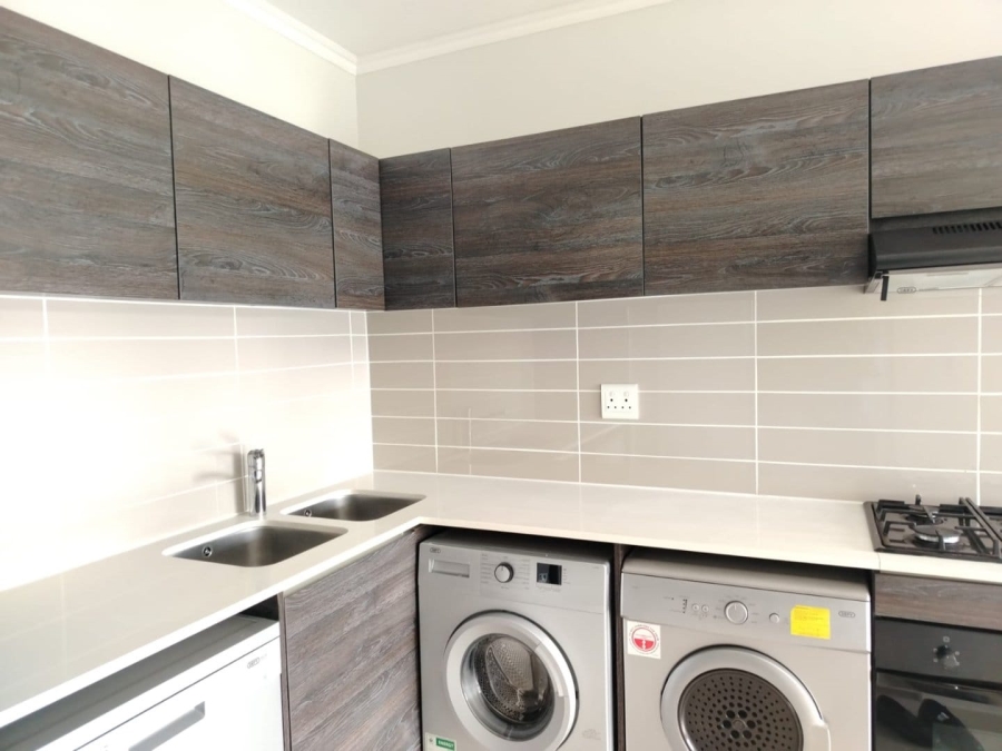 1 Bedroom Property for Sale in Olivedale Gauteng