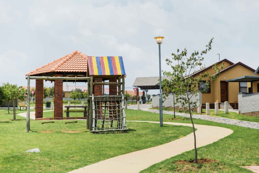 3 Bedroom Property for Sale in Kosmosdal Gauteng