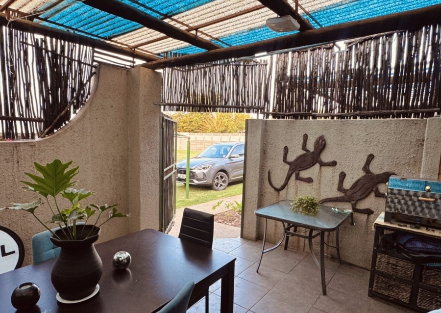 2 Bedroom Property for Sale in East Geduld Gauteng