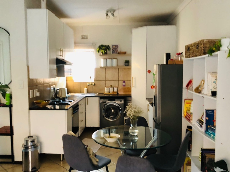 2 Bedroom Property for Sale in Albertsdal Gauteng