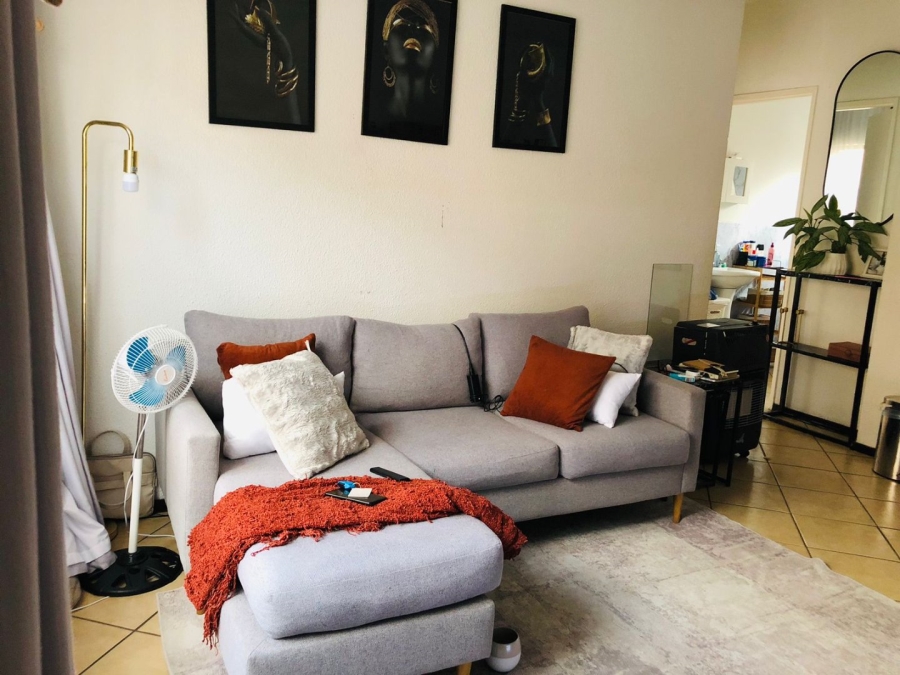 2 Bedroom Property for Sale in Albertsdal Gauteng