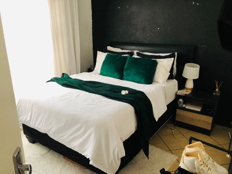 2 Bedroom Property for Sale in Albertsdal Gauteng