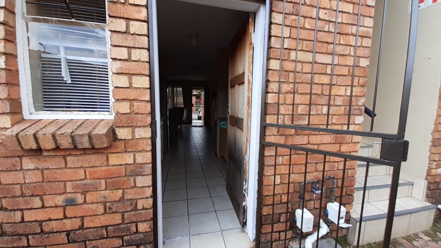 2 Bedroom Property for Sale in Amandasig Gauteng