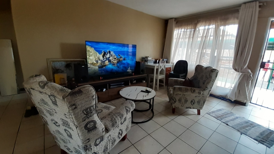 2 Bedroom Property for Sale in Amandasig Gauteng