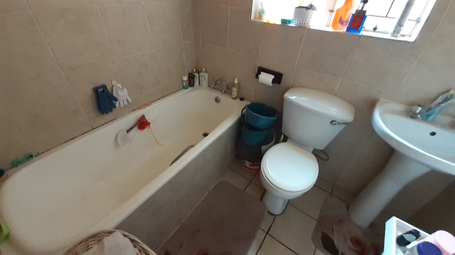 2 Bedroom Property for Sale in Amandasig Gauteng