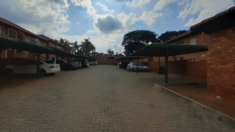 2 Bedroom Property for Sale in Amandasig Gauteng