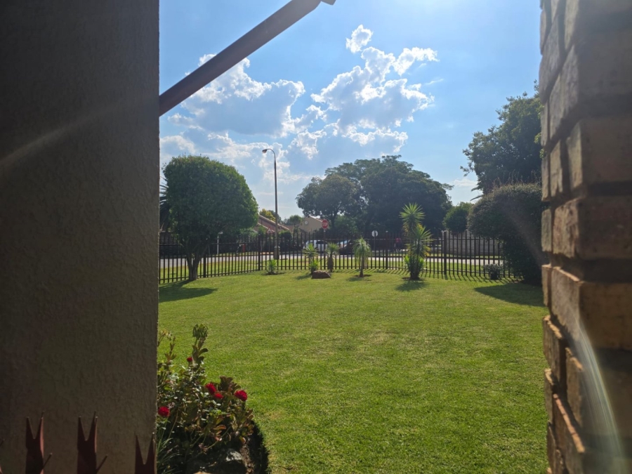 3 Bedroom Property for Sale in Lilianton Gauteng