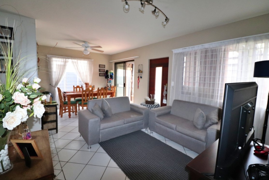 3 Bedroom Property for Sale in Buurendal Gauteng