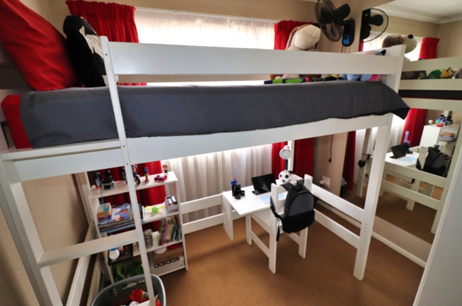 3 Bedroom Property for Sale in Buurendal Gauteng