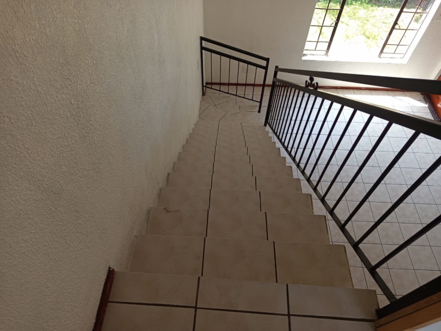To Let 4 Bedroom Property for Rent in Halfway Gardens Gauteng