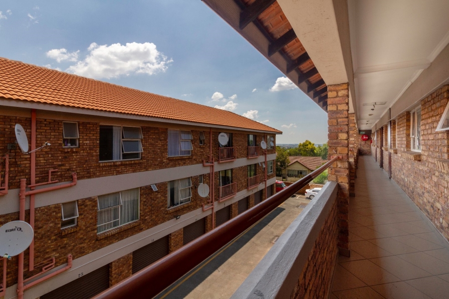 2 Bedroom Property for Sale in Croydon Gauteng