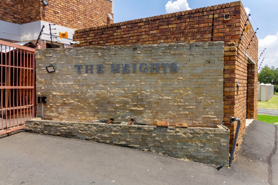 2 Bedroom Property for Sale in Croydon Gauteng