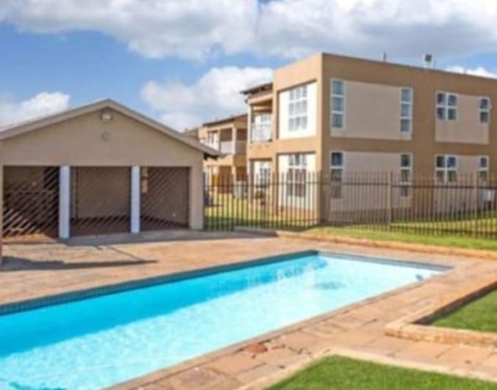 2 Bedroom Property for Sale in Mondeor Gauteng