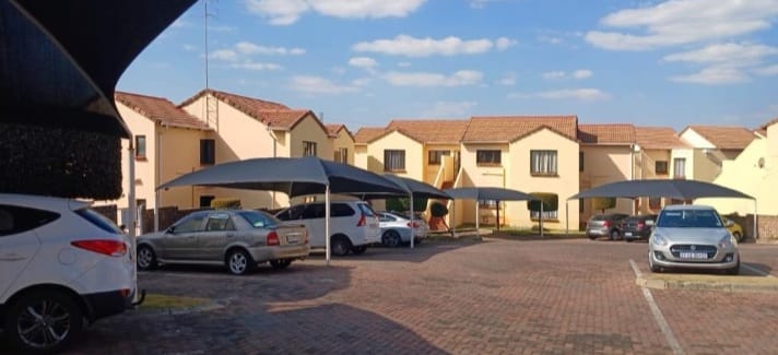 2 Bedroom Property for Sale in Mondeor Gauteng